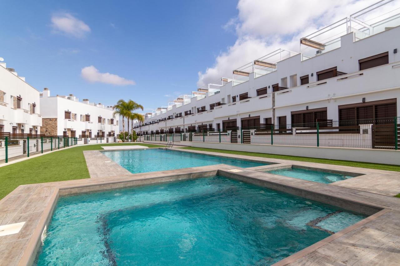 Bahia Homes Torrevieja Esterno foto