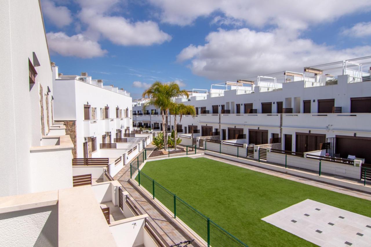 Bahia Homes Torrevieja Esterno foto